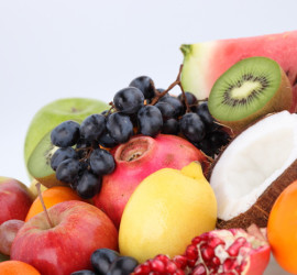 alimenti ricchi di antiossidanti per contrastare l'invecchiamento precoce