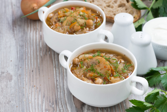 vellutata di ceci con funghi porcini